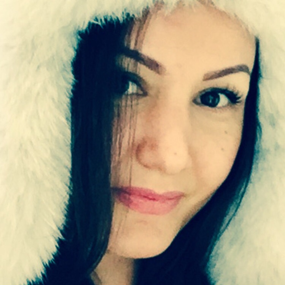 Meet your Posher, Luminita